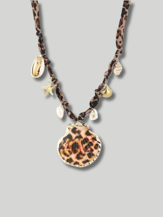 Jungle necklace